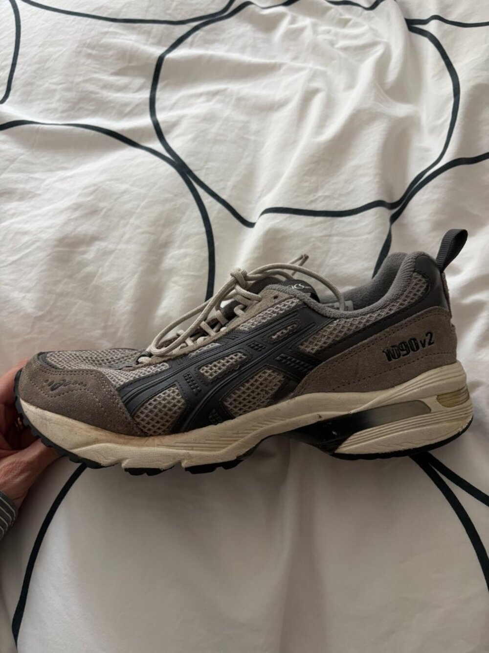 ASICS Gel-1090v2 Running Shoes Grey Black